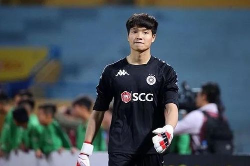 Thủ môn Phí Minh Long rời CLB Hà Nội