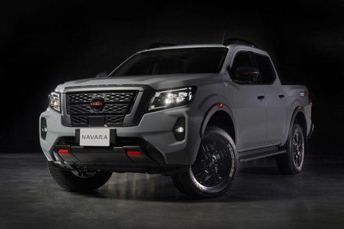 Nissan Navara 2021 ra mắt tại Việt Nam, giá từ 748 triệu đồng
