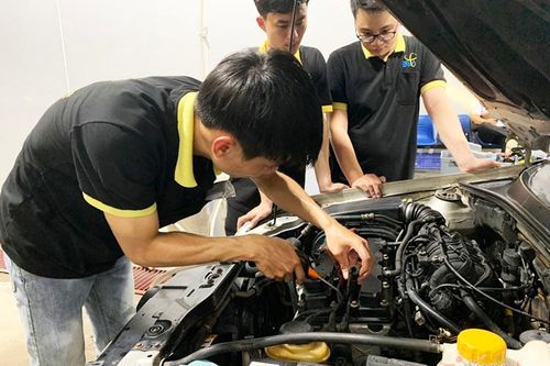Mẹo giúp tiết kiệm nhiên liệu cho ô tô ngày nắng nóng
