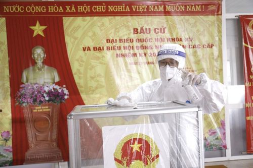 Không khí chuẩn bị cho ngày bầu cử ở nơi cách ly phòng dịch Bệnh viện K