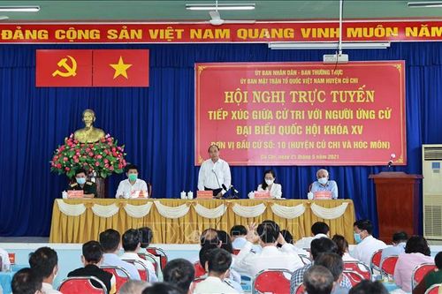 Chủ tịch nước Nguyễn Xuân Phúc tiếp xúc cử tri huyện Củ Chi và Hóc Môn