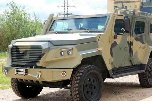 Xe bọc thép lội nước Strela của Nga có khả năng bơi tốc độ 7 km/h