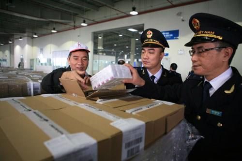 Sau tháng 6/2021, doanh nghiệp nhập khẩu sẽ chấm dứt 'đi đêm' và 'bôi trơn'?