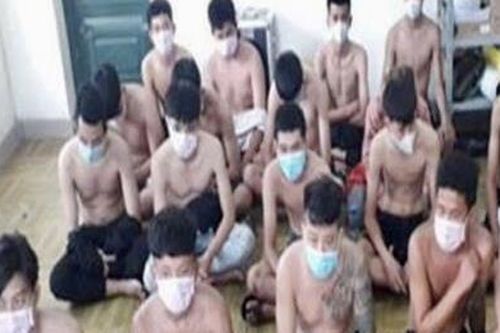 Công an Đồng Nai vây bắt gần 20 đối tượng mang hung khí đi hỗn chiến