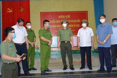 Công an Quảng Ninh chuẩn bị sẵn sàng đảm bảo an toàn ngày bầu cử