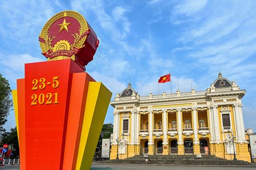 Hà Nội rực rỡ trước ngày bầu cử