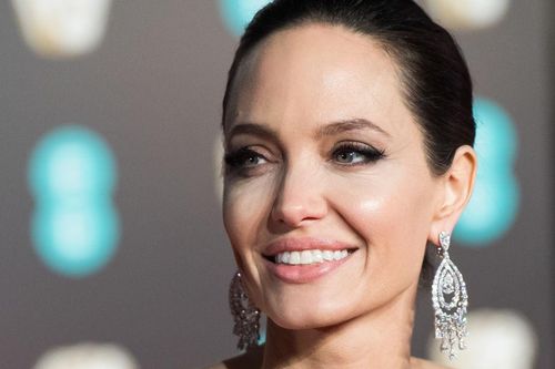 Chỗ dựa của Angelina Jolie