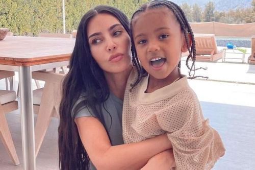 Con trai Kim Kardashian từng mắc Covid-19