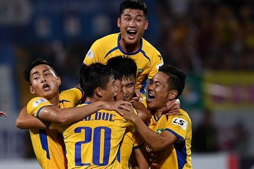 Phan Văn Đức - viên gạch nối cho mộng trở lại của SLNA