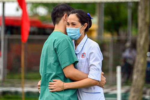Vừa tự hào, vừa lo lắng khi có người thân đi chống dịch