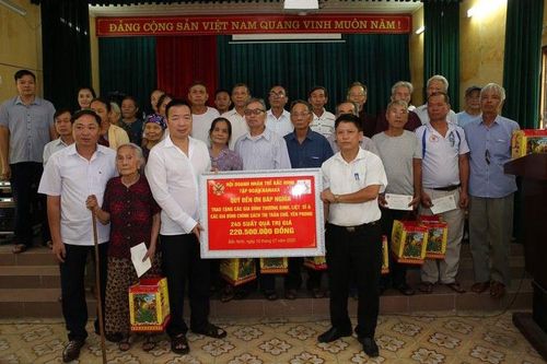Cộng đồng doanh nghiệp Hanaka học và làm theo Bác