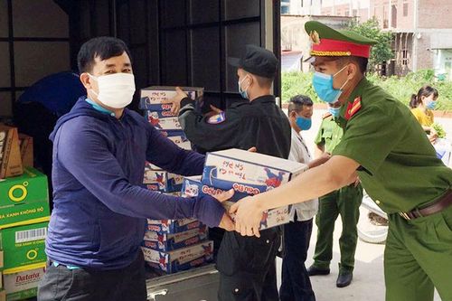 Bắc Giang lập Tổ công tác hỗ trợ khẩn cấp cho công nhân bị cách ly