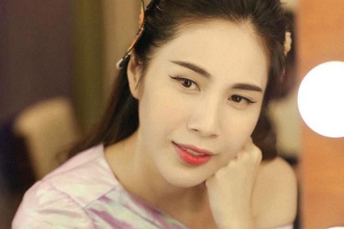 Thủy Tiên lên tiếng giữa tranh cãi 'khán giả nuôi nghệ sĩ'