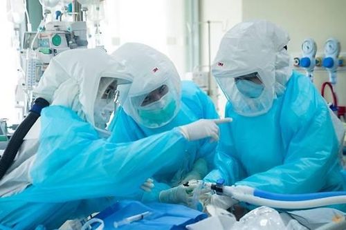 Malaysia vượt 6.000 ca mắc Covid-19/ngày, IMF đề xuất giúp chấm dứt đại dịch toàn cầu