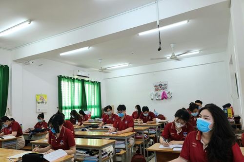 TP.HCM: Ôn tập cho học sinh cuối cấp phải dưới 30 người/phòng