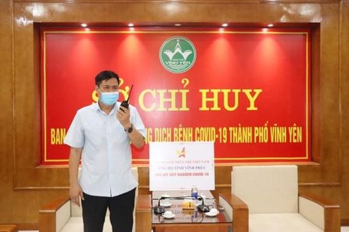 Bí thư Thành ủy Vĩnh Yên và chiếc bộ đàm 'quyền năng' trong chỉ đạo, điều hành