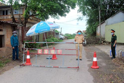 Thái Nguyên: Cách ly 1 xóm, tìm người đến địa điểm liên quan ca dương tính SARS-CoV-2