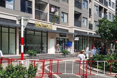 Phát hiện cháu bé 3 tuổi nghi mắc Covid-19, Hà Nội cách ly tòa Park 9 Times City
