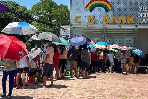 Tình hình Myanmar: Hết tiền!
