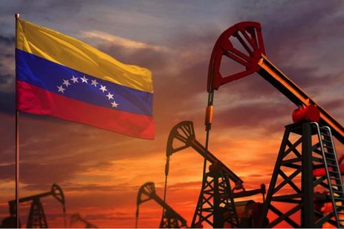Venezuela gấp rút tích trữ dầu thô trước khi Trung Quốc tăng thuế