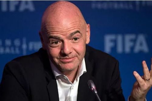 Chủ tịch FIFA tuyên bố tổ chức World Cup hai năm một lần
