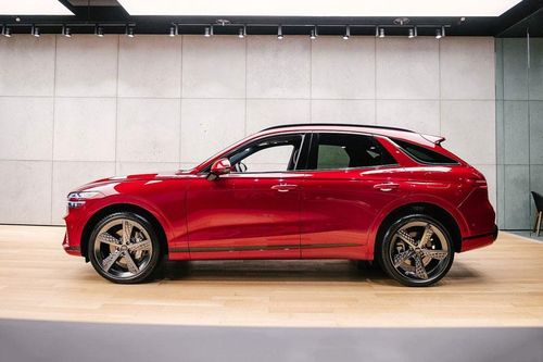 Genesis GV70 2022 với động cơ V6, công suất 374 mã lực, giá gần 1,5 tỷ đồng