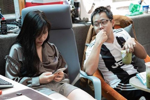 Điều gì sẽ xảy ra trong não bộ của nam giới khi họ thấy người khác giới ăn mặc 'mát mẻ'?