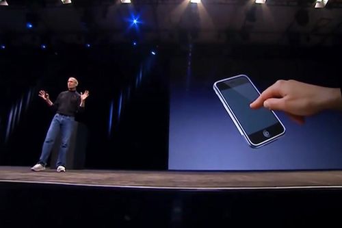Steve Jobs đã gọi điện trêu chọc Starbucks khi lần đầu ra mắt iPhone như thế nào?
