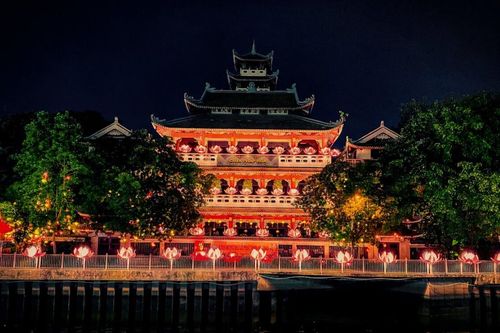 Mãn nhãn ngắm vẻ đẹp lung linh của ngôi chùa nức tiếng Sài Gòn trước Đại lễ Phật đản