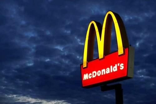 McDonald's bị kiện đòi 10 tỷ USD vì thiên vị trong hoạt động quảng cáo