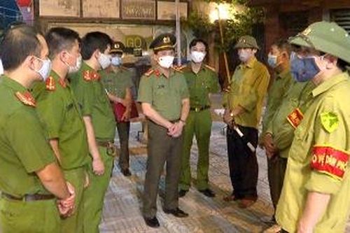 Lực lượng công an đảm bảo an toàn cho ngày bầu cử