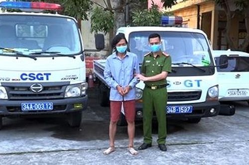 Bắt giữ đối tượng ngăn cản người dân đi bầu cử, chống người thi hành công vụ