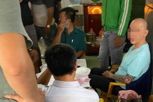 Khởi tố Phó Chỉ huy quân sự phường đánh bạc