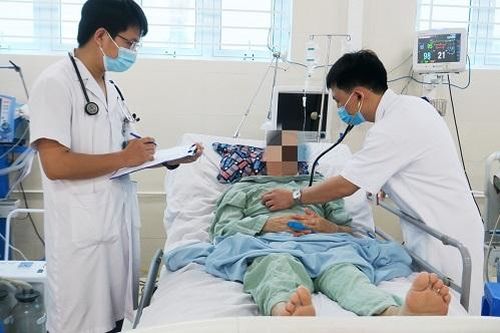 Nguy hiểm: Uống thuốc nam trôi nổi, người bệnh mắc đái tháo đường suýt tử vong