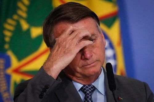 Tổng thống Brazil bị kiện
