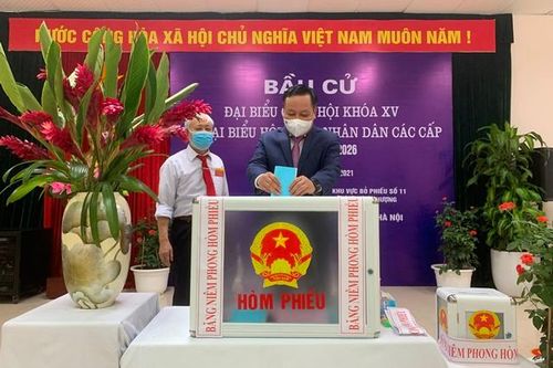 Phó Bí thư Thành ủy Nguyễn Văn Phong dự khai mạc và bầu cử tại phường Phú Thượng