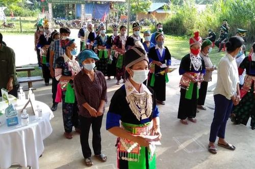 Những hình ảnh ấn tượng từ miền xuôi lên miền ngược trong ngày hội toàn dân tại tỉnh Nghệ An