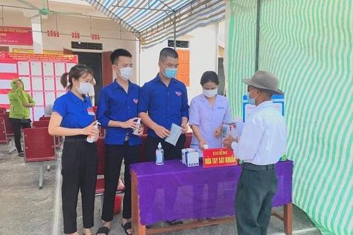 Nghệ An: Đẹp sao những màu áo xanh trong ngày hội toàn dân 23/5