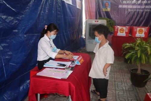 Bình Dương: Tổ bầu cử có 100% cử tri đi bầu đạt tỷ lệ cao