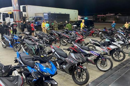 Ngăn chặn kịp thời hàng trăm thanh niên tụ tập đua xe trái phép