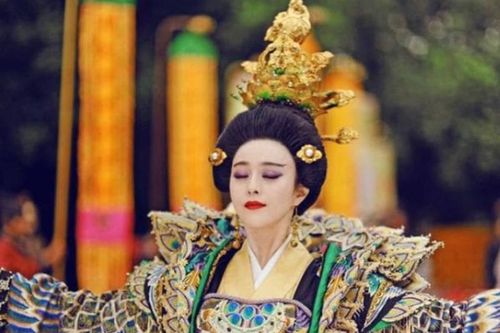 Vì sao Võ Tắc Thiên không truyền ngôi cho Võ gia mà trả về họ Lý?