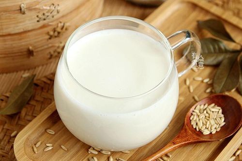 Đổ mồ hôi quá nhiều vào mùa hè? Thử ngay nước uống 'thần kỳ' này
