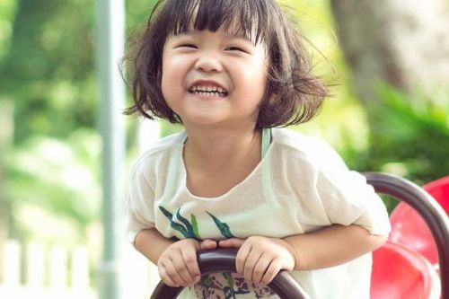 Dạy con sống tích cực - Giúp trẻ lạc quan trong mọi tình huống