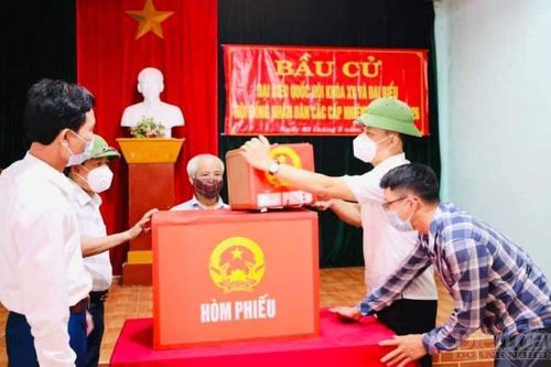 Hà Tĩnh: Giáo viên, học sinh kỳ vọng vào đại biểu nhiệm kỳ mới