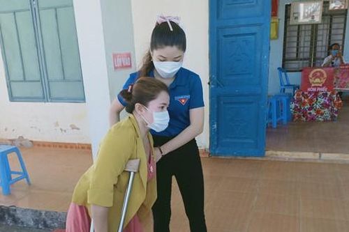 Hình ảnh đẹp thanh niên trong Ngày hội non sông