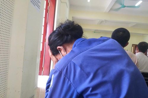 Nỗi đau của mẹ sinh viên làm người vận chuyển ma túy vì được trả tiền phòng trọ