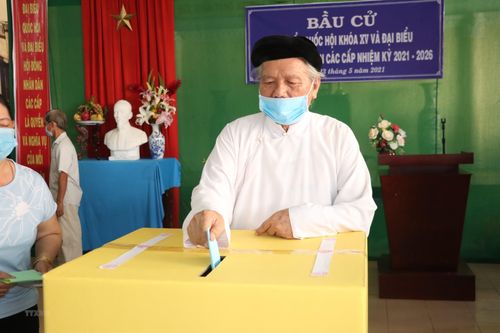 Cử tri các tỉnh Bạc Liêu, Bến Tre, Tiền Giang nô nức tham gia bầu cử