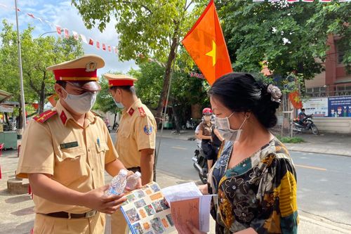 CSGT TP Hồ Chí Minh ra quân đảm bảo an ninh trong ngày bầu cử