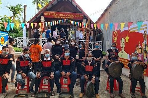 Những hình ảnh đầu tiên của cử tri ở Tây Nguyên cầm lá phiếu bầu cử