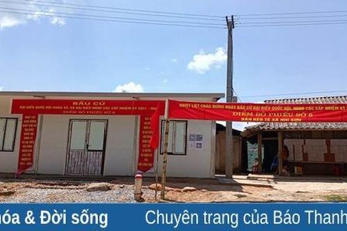 Niềm vui nhà mới trong ngày bầu cử
